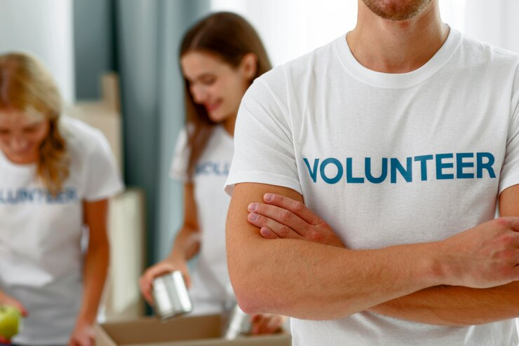 volunteer with t-shirt